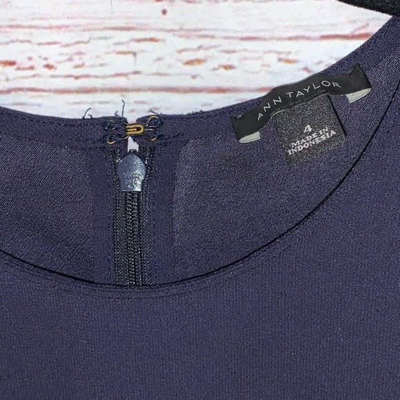 Ann Taylor Sleeveless Peplum Tank Blue Size 4 - Picture 5 of 8